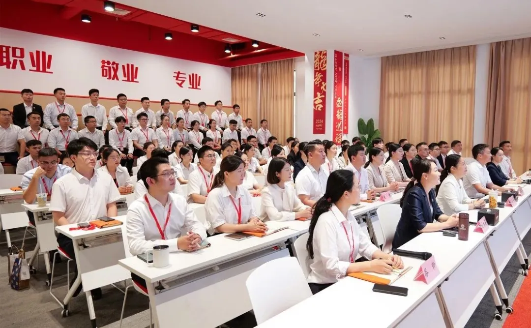 豐富項(xiàng)目資源池，打造招商強(qiáng)引擎！8月中旬，集團(tuán)共38個(gè)優(yōu)質(zhì)投資選址項(xiàng)目通過評(píng)估